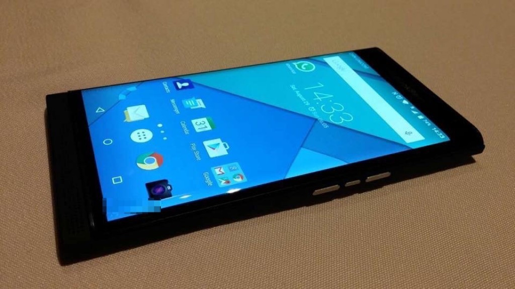 BlackBerry Venice display 2