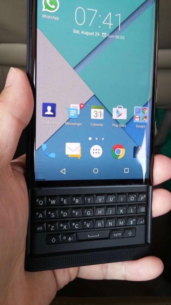 BlackBerry Venice display and slide out keyboard
