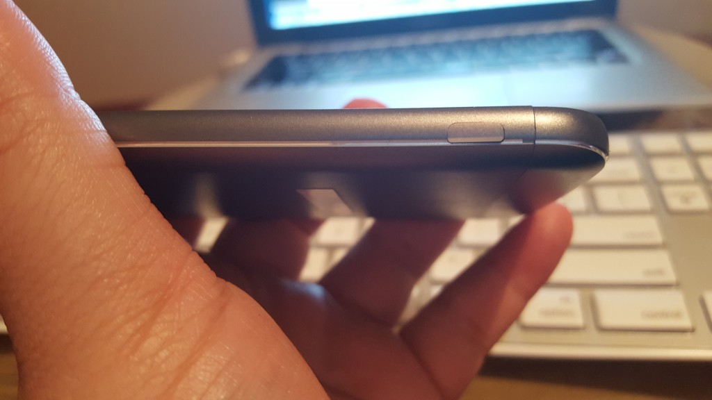 LG G5 module release button