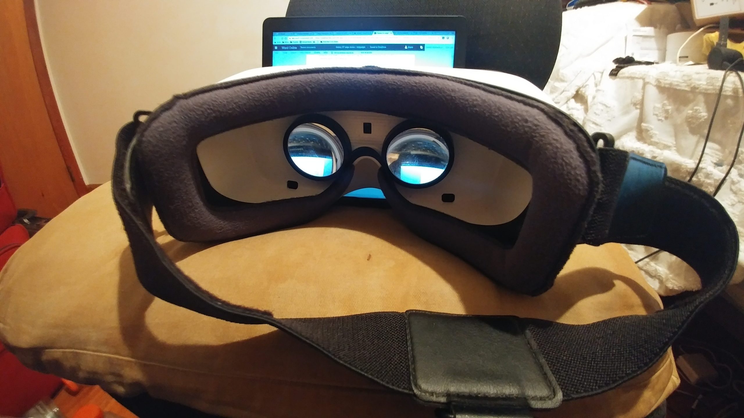 Gear VR LG G5 photo indoors