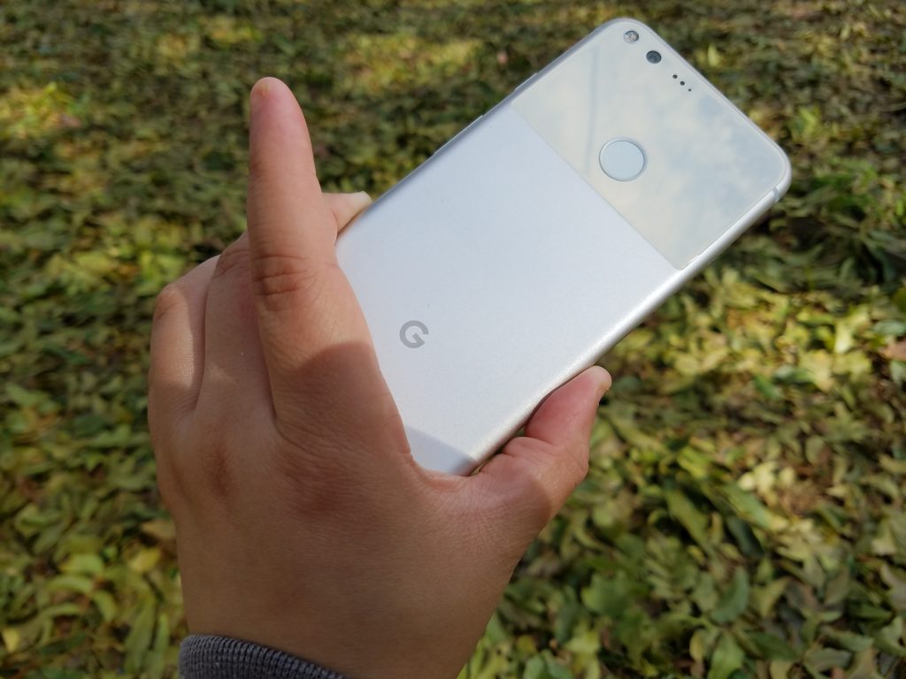 Pixel XL logo show off