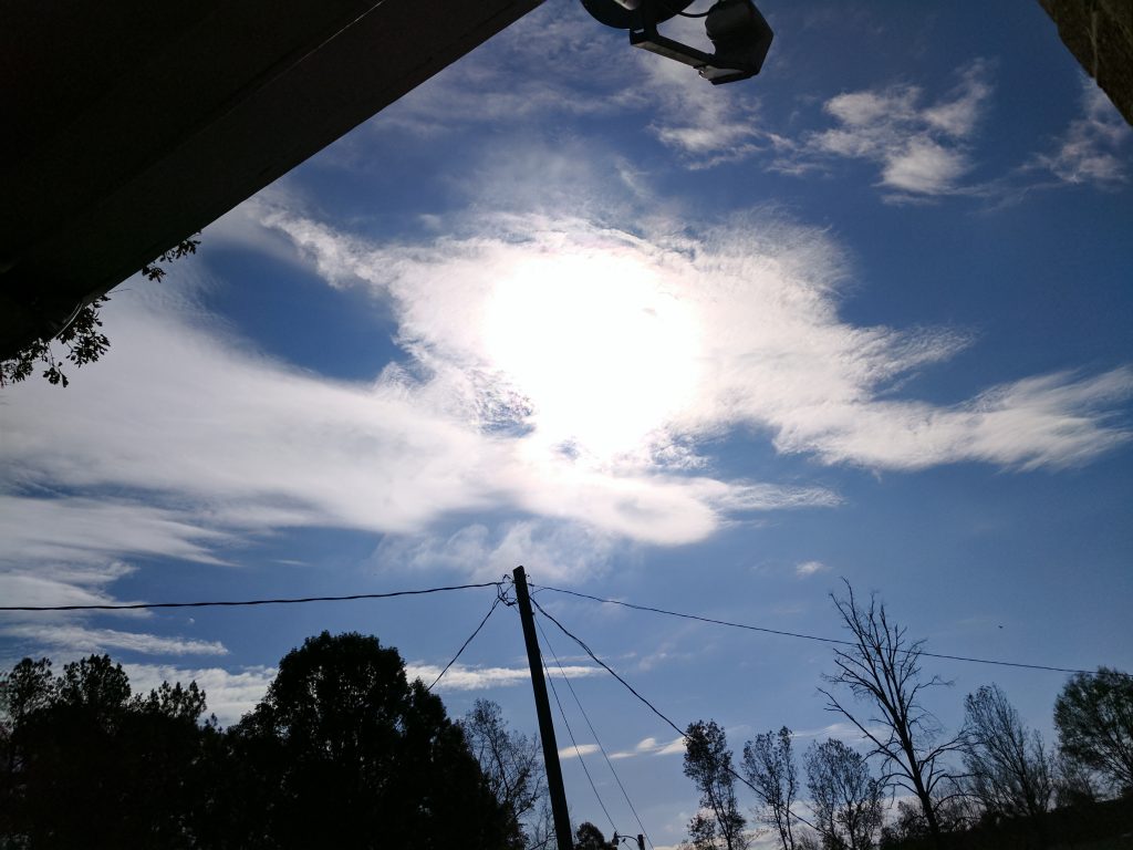 google pixel xl sun and clouds
