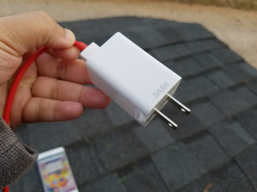 OnePlus 3 DASH charger plugin