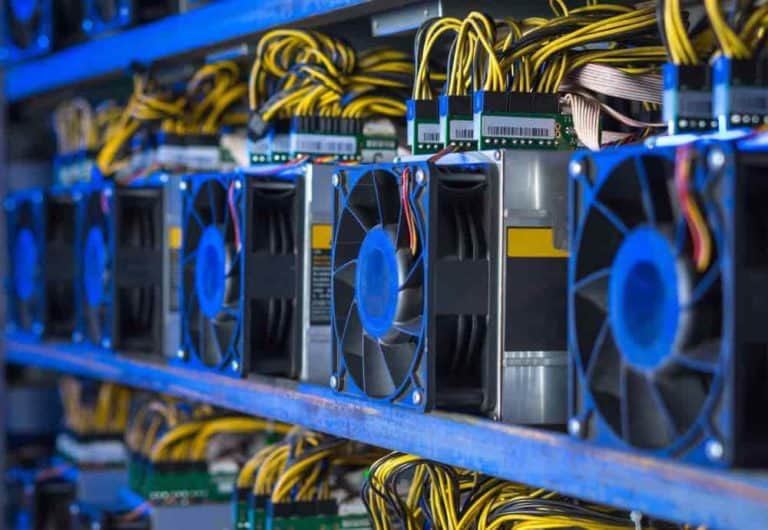 Energy-Efficient Bitcoin Mining